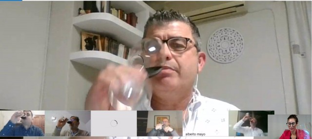 Una cata online da a conocer el potencial de los vinos murcianos a agencias de viajes nacionales