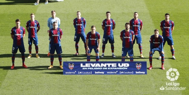 El Levante gana más de dos meses después y por primera vez deja la meta a cero