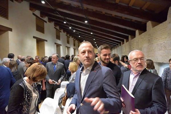 El descontrol en Podemos y Ciudadanos abre el abanico de opciones sobre el Botánico