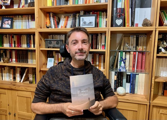 Óscar Hernández-Campano, autor de 'El muro': 