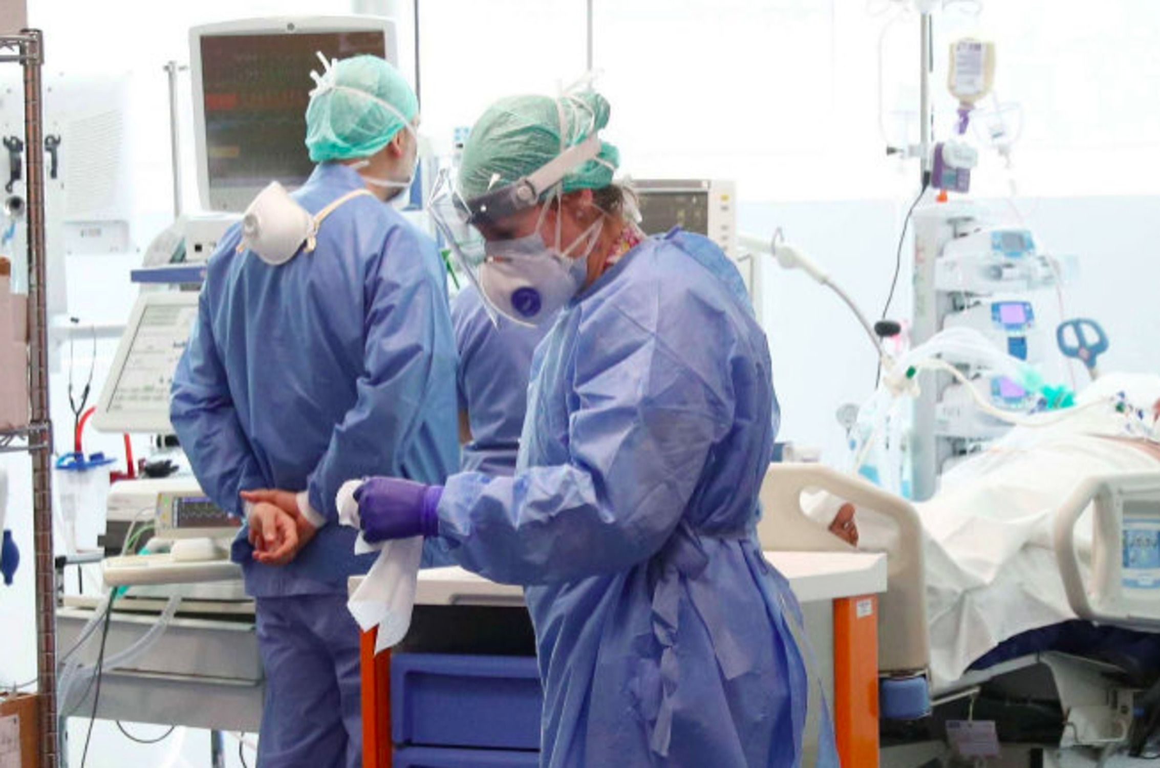 La provincia de Alicante registra 382 positivos por coronavirus y 6 fallecidos más