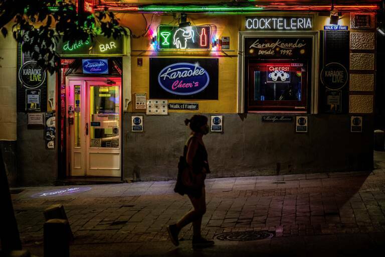 El ocio nocturno reabrirá la próxima semana con horario distinto para pubs y discotecas