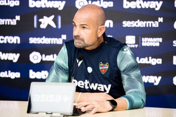 Paco López: 