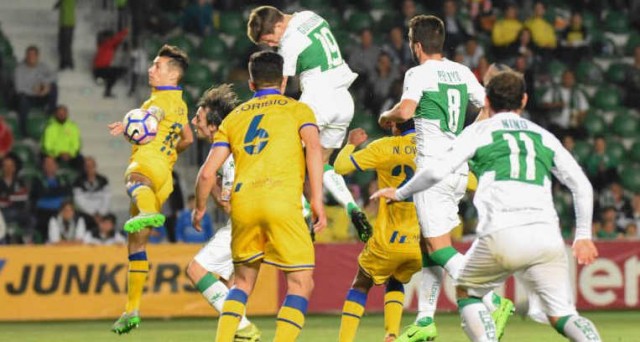 El Elche no encadenaba cinco derrotas desde hace 12 años