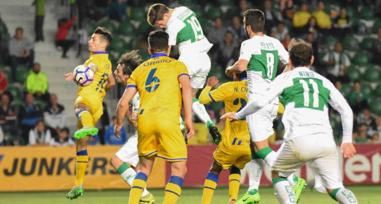 El Elche no encadenaba cinco derrotas desde hace 12 años