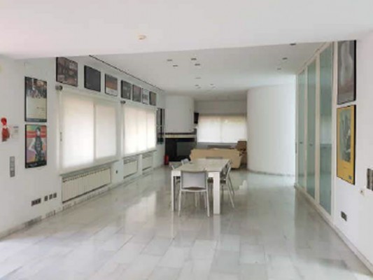 Una inmobiliaria de Lisboa se adjudica el chalet de Rafael Blasco 