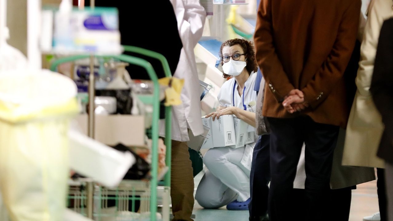 Los nuevos casos en España descienden, con 9.331, y las muertes bajan de las 300 diarias, hasta 273