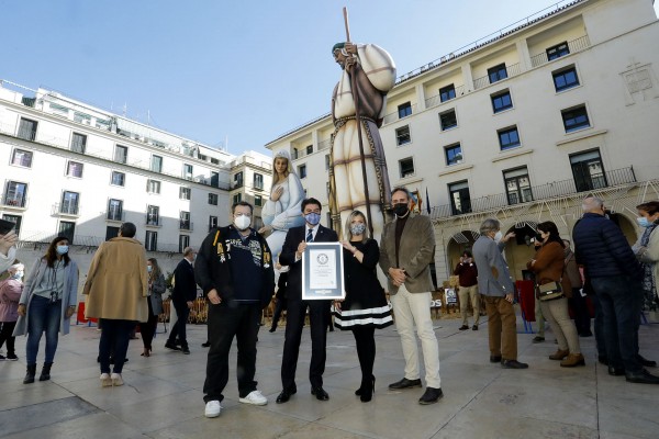 Guinness World Records certifica que la 'Sagrada Familia' de Alicante es el Belén más grande del mundo