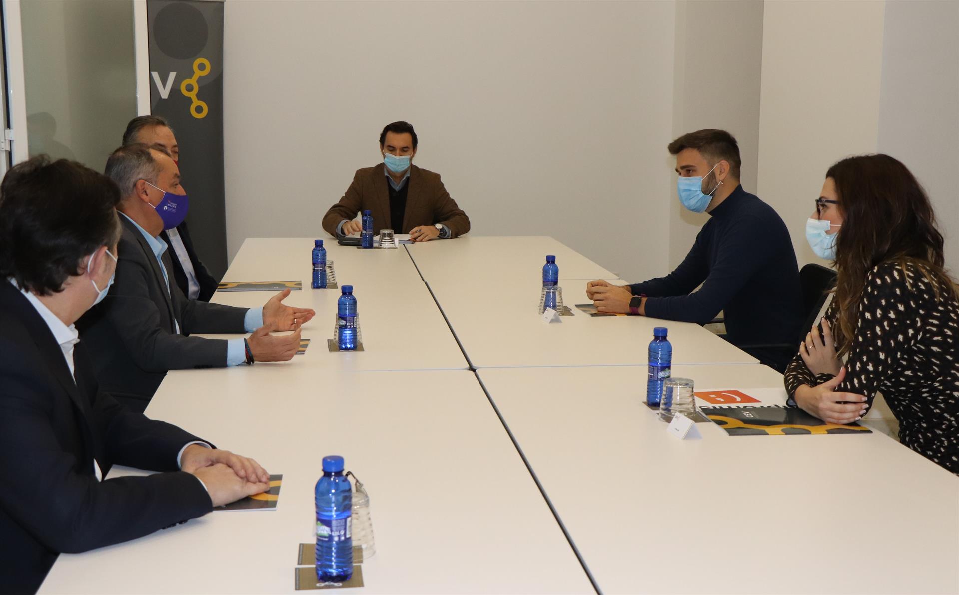 Reunión de la CEV con Compromís - 