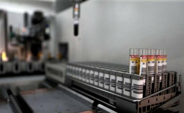Pfizer y BionNtech solicitan autorización para distribuir su vacuna en la UE