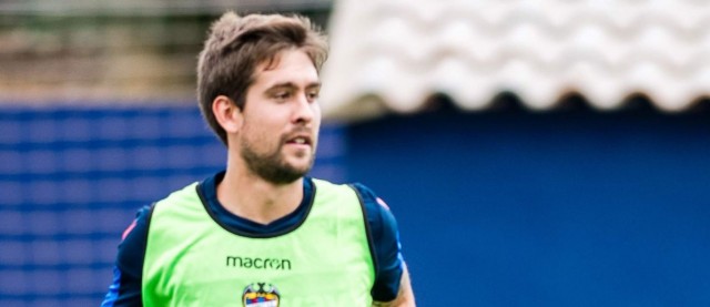 Aitor sigue al margen en la vuelta al trabajo del equipo