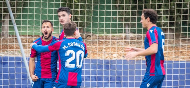 El Atlético Levante consigue su primera victoria