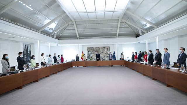 Gobierno sin competencia