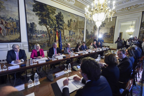 El pacto Rajoy-PNV torpedea la comisión de expertos para la reforma de la financiación