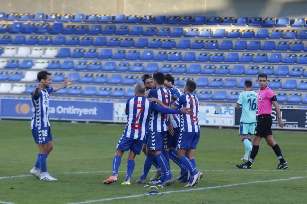El Alcoyano visita a La Nucía en su peor momento de la temporada
