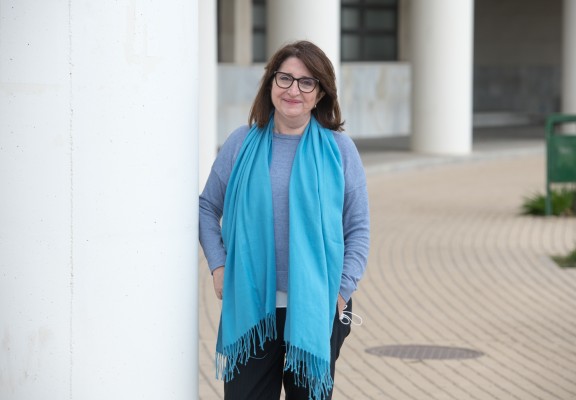 Amparo Navarro: 
