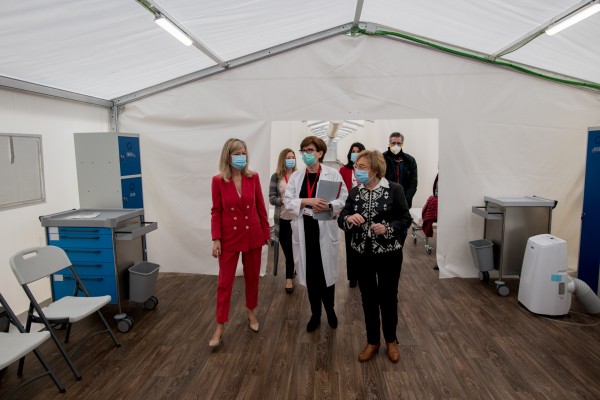 El Consell pagará 1,4 millones de sobrecoste a la adjudicataria por los hospitales de campaña