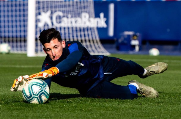 Dani Cárdenas, sorpresa del once de Paco López frente al Valladolid