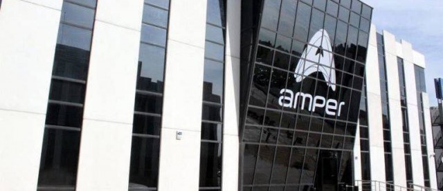 Amper sigue recurriendo al MARF como fuente alternativa de liquidez