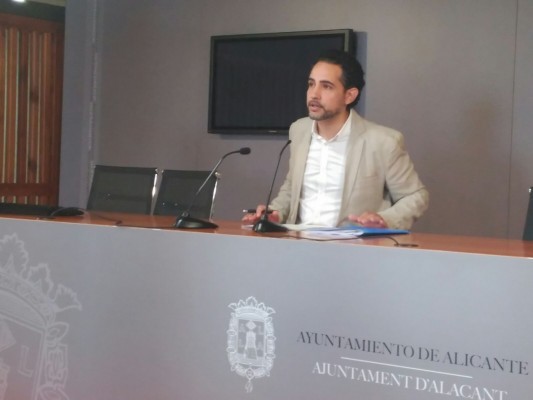 Otro choque: el PP ve anomalías en el encargo de un estudio de accesibilidad, Movilidad lo defiende
