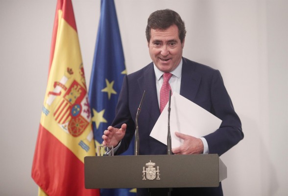 Garamendi, sorprendido por la decisión de BBVA y Sabadell: 