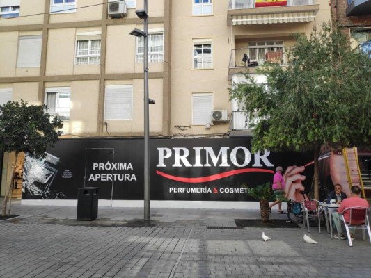 Unos 200 negocios reciben ayudas de Benidorm y Cs pide suspender la tasa de apertura para 2021