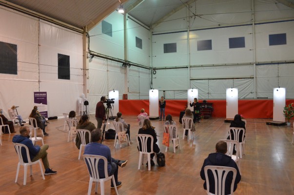 Oropesa fomenta el 'buen trato' con el proyecto interactivo 'De puertas para adentro'