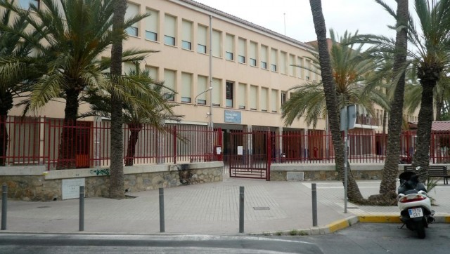 García-Ontiveros propone implantar purificadores de aire en centros educativos de Elche