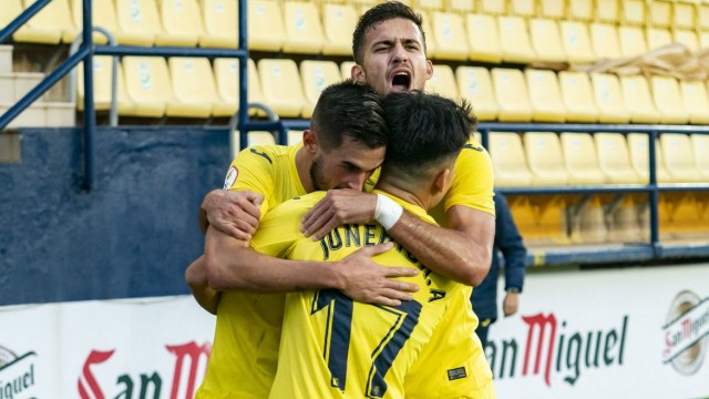El Villarreal B golea al Alcoyano con tantos de Álex Millán y Ahn y se coloca tercero 