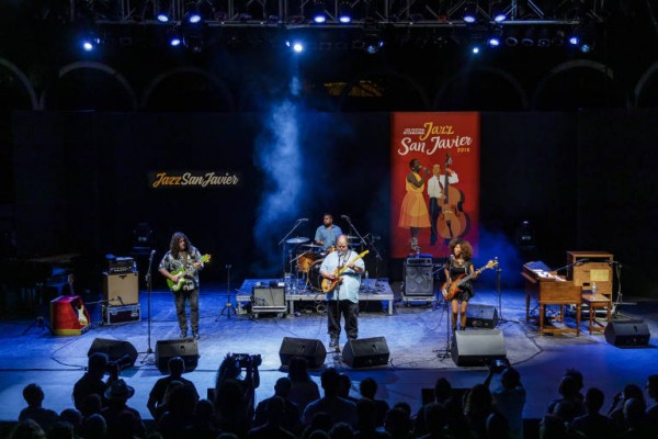 San Javier invierte el millón y medio de euros que se ha ahorrado en festivales y eventos en 'costear' la pandemia