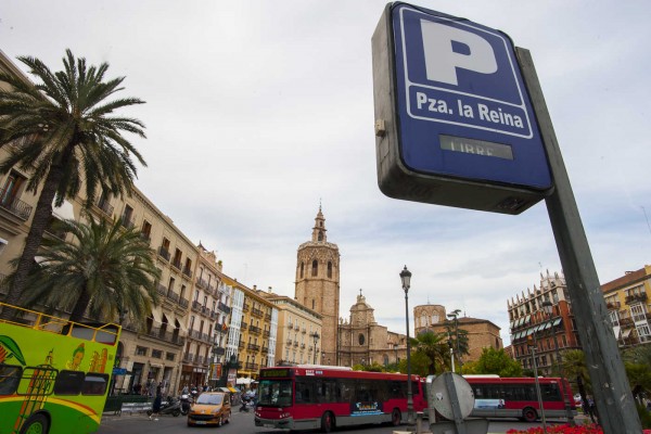 El parking de la Plaza de la Reina tendrá una tarifa plana nocturna de 5,95 euros