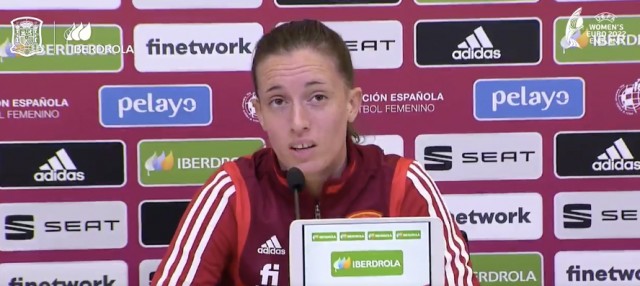 Eva Navarro, jugadora yeclana del Levante: 