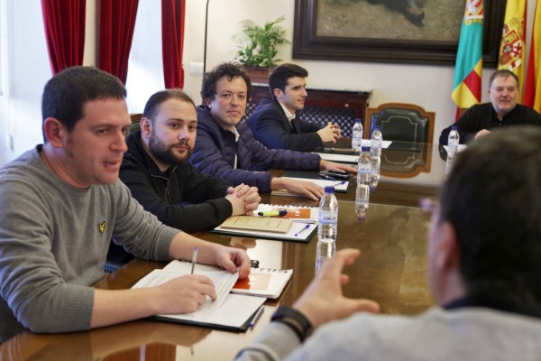 El debate político interno del Fadrell 'pone en solfa' que Castelló tenga presupuestos antes de fin de año