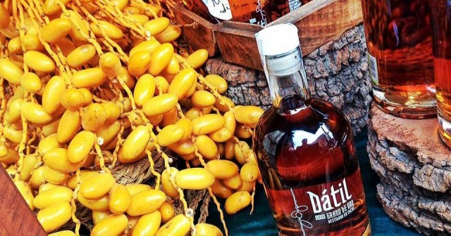 El alcalde de Elche se suma a una campaña para apoyar la venta de productos autóctonos de la tierra