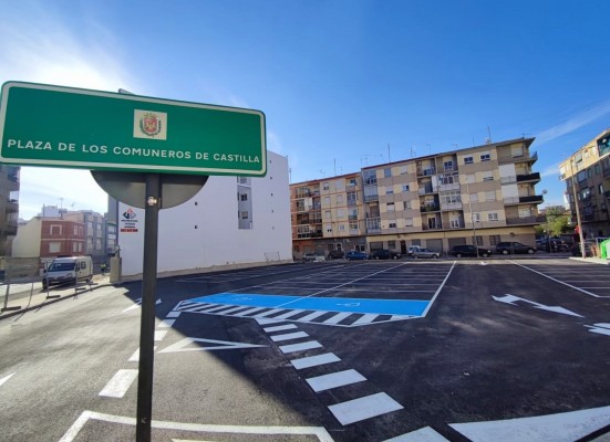 El nuevo aparcamiento municipal de la calle La Cruz de Elda entrará en funcionamiento en los próximos días  
