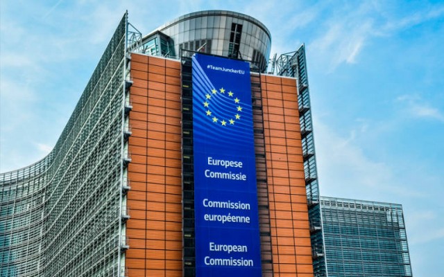 Bruselas aprueba ayudas de 2.550 millones para 15.000 autónomos y empresas en quiebra