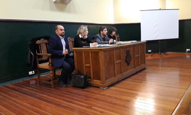 Castelló prepara un cuestionario para conocer el interés del sector agrícola en la venta en mercados