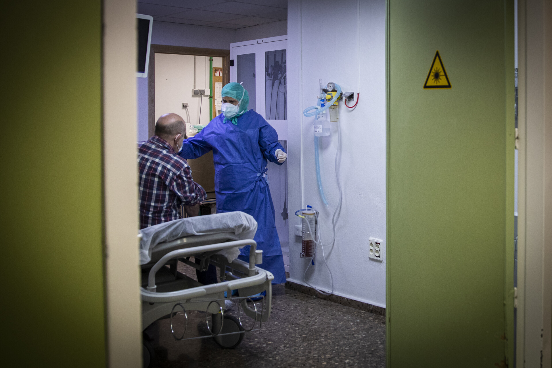 El Hospital Clínico concluye que el test rápido de antígenos es menos sensible en asintomáticos