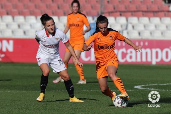 El Valencia se lleva un punto de su visita al Sevilla