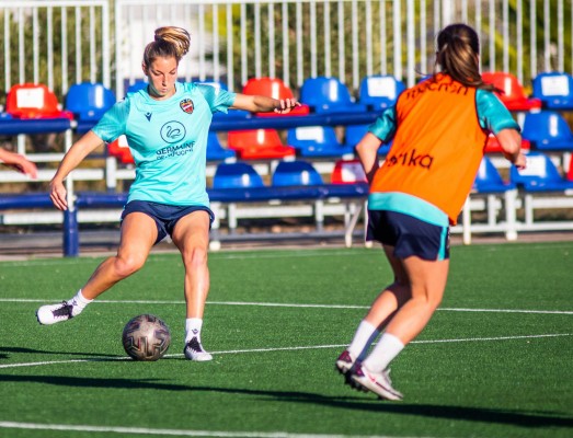 El Levante quiere irse al parón con la tercera victoria en el bolsillo