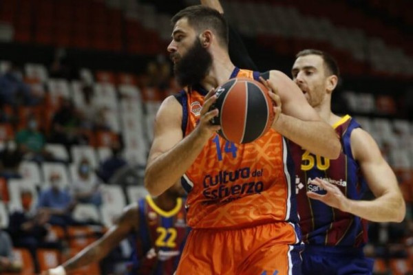 El Valencia recibe reforzado, cansado y necesitado al Tenerife