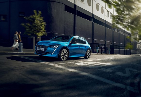 Peugeot reestructura la gama del 208