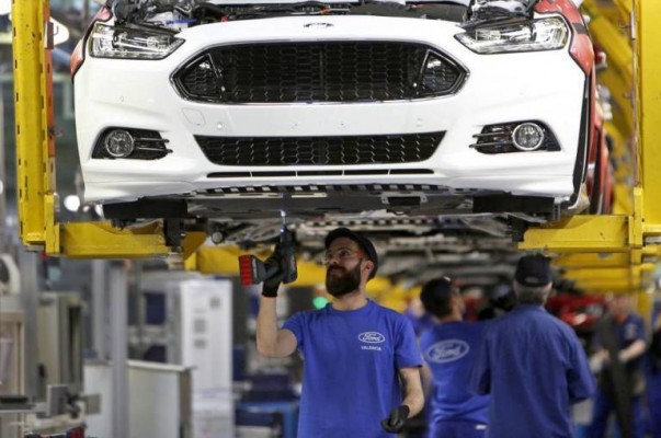 Ford Almussafes adelanta las fechas de los paros previstos en el ERTE en fabricación de vehículos