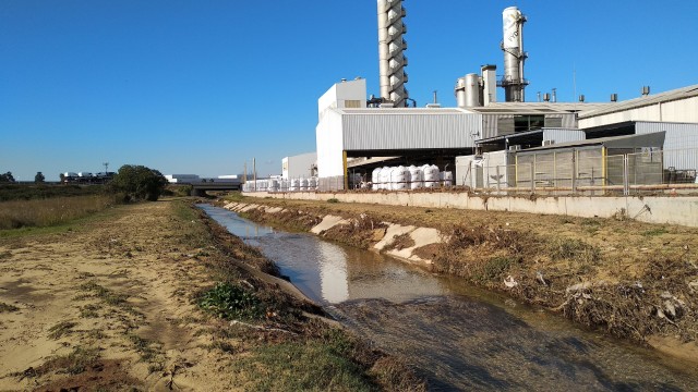 
Almussafes exige a la Generalitat que mejore las infraestructuras de sus polígonos afectados por el temporal
