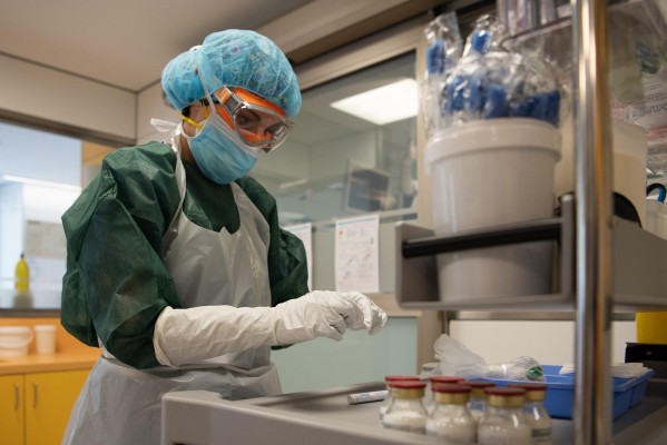 La provincia de Alicante suma 794 nuevos casos de coronavirus y 15 fallecidos más