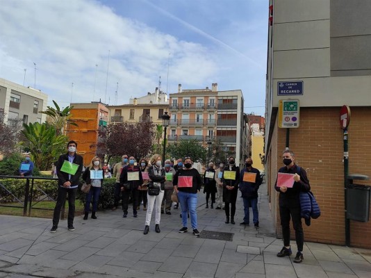 Familiares de la residencia de Velluters mantienen concentraciones contra la adjudicación a DomusVi