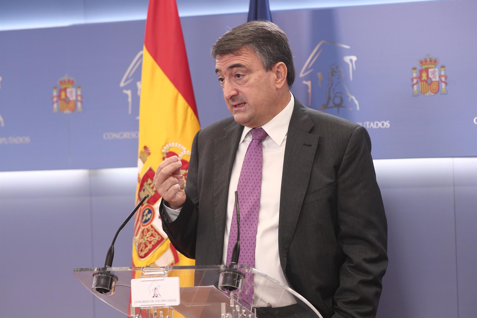 El PNV pacta la eliminación del impuesto al diésel, lo que facilita su apoyo a los presupuestos de 2021