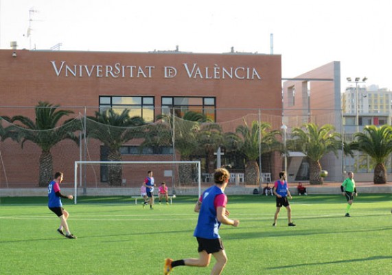 La Universitat de València suspende su torneo de fútbol 7 a instancias de Sanidad