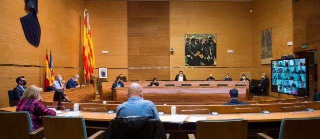 La Diputación mantiene en Divalterra sueldos tope de 72.000 euros contra el criterio de la Intervención