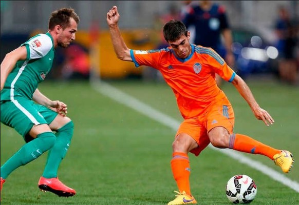 El VCF negocia la renovación de Salva Ruiz